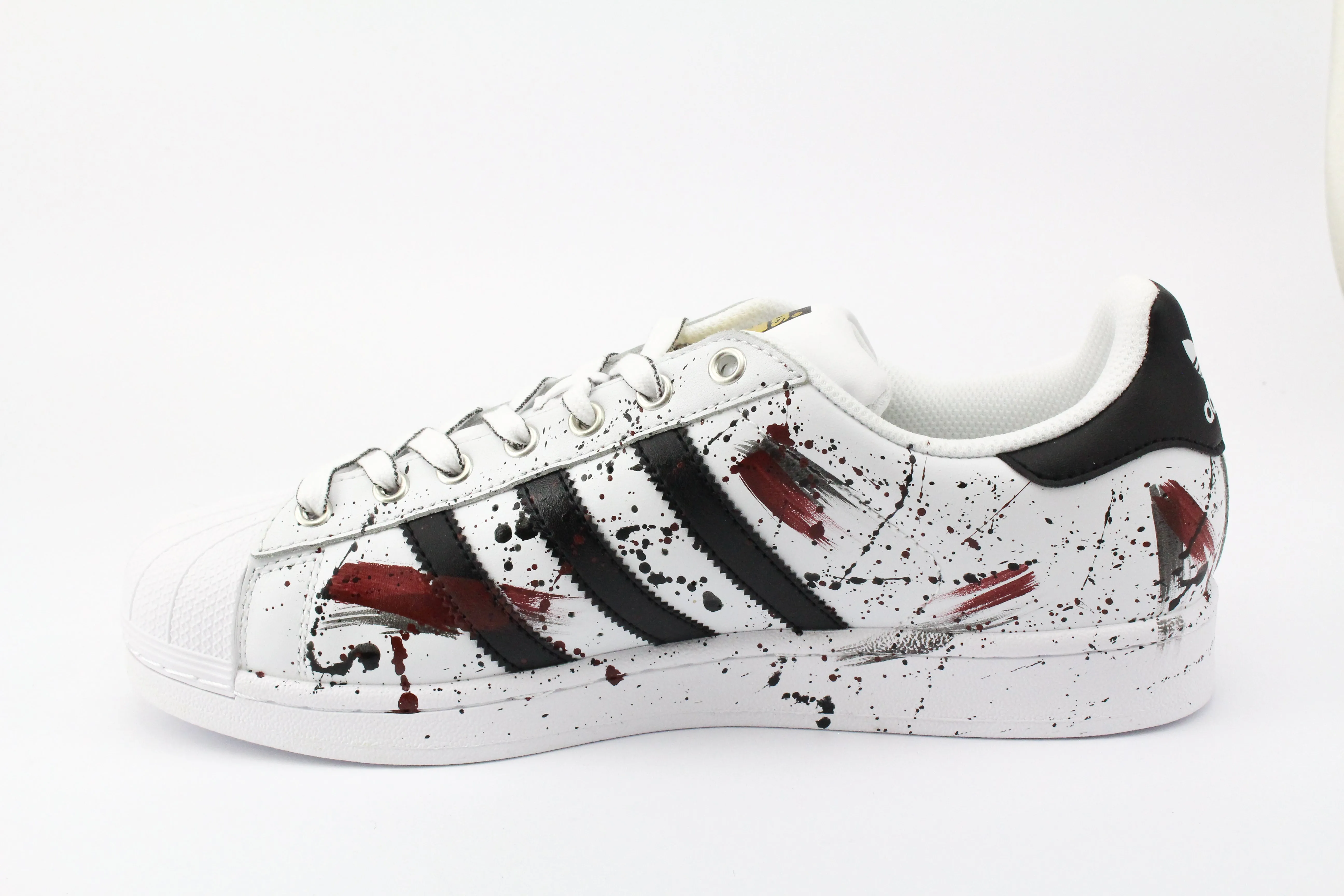 Adidas Superstar Bordeaux/ Black Vernice - Click the link to see the SEO-friendly result.