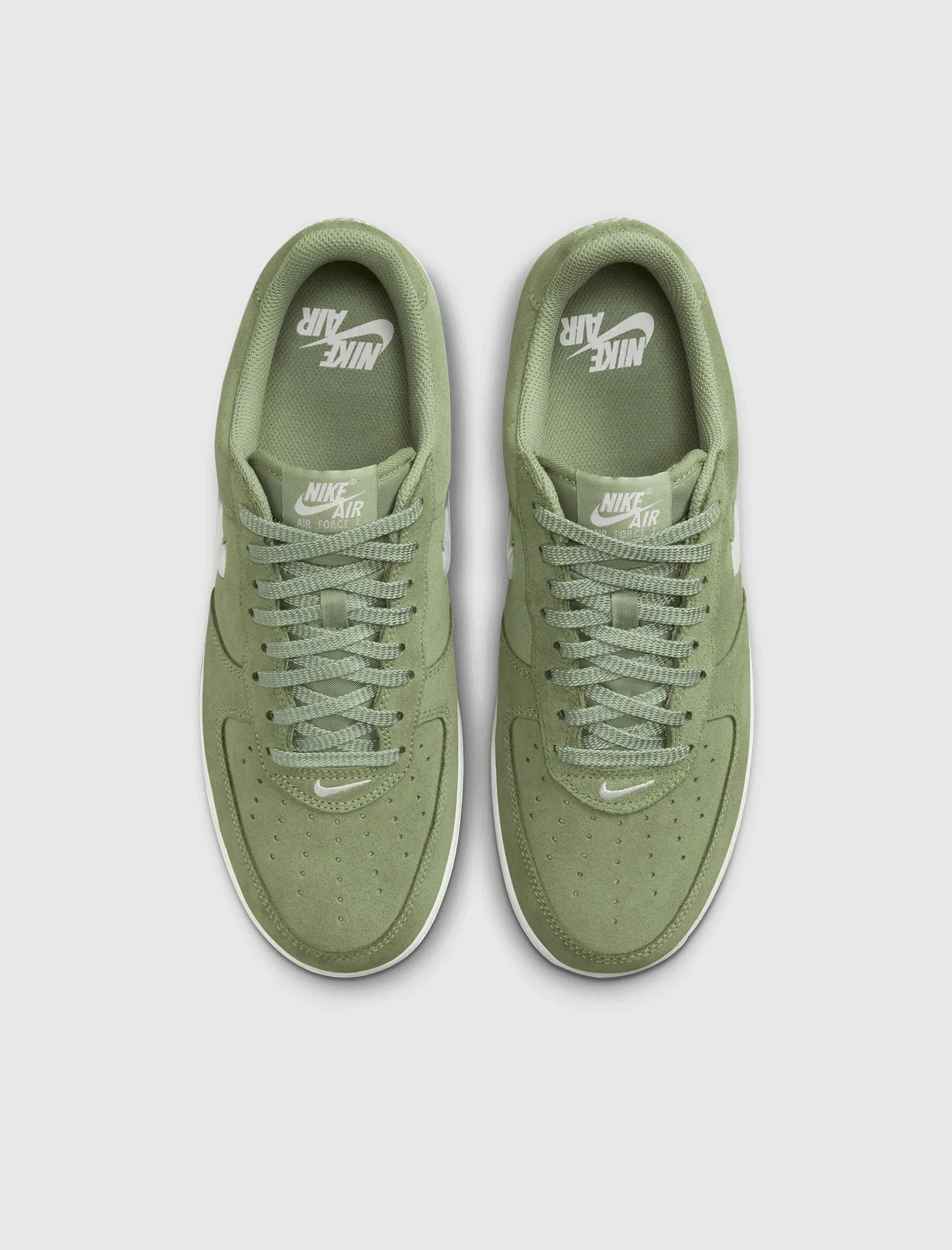 Air Force 1 Low Retro Oil Green - Buy now!