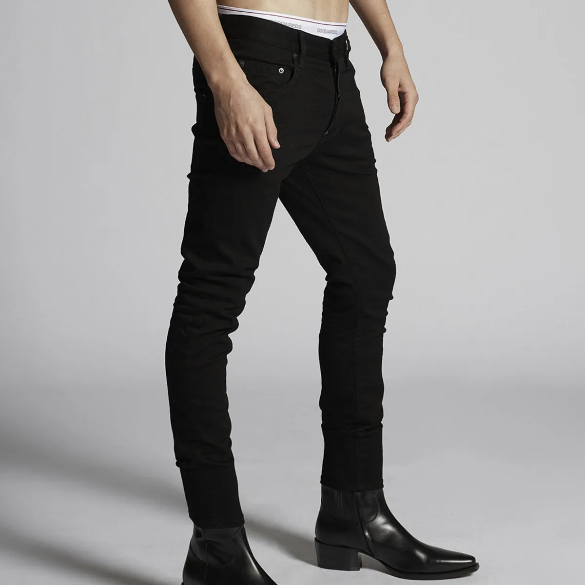 DSQUARED2 - Black Trash Bull Wash Super Twinky Jeans