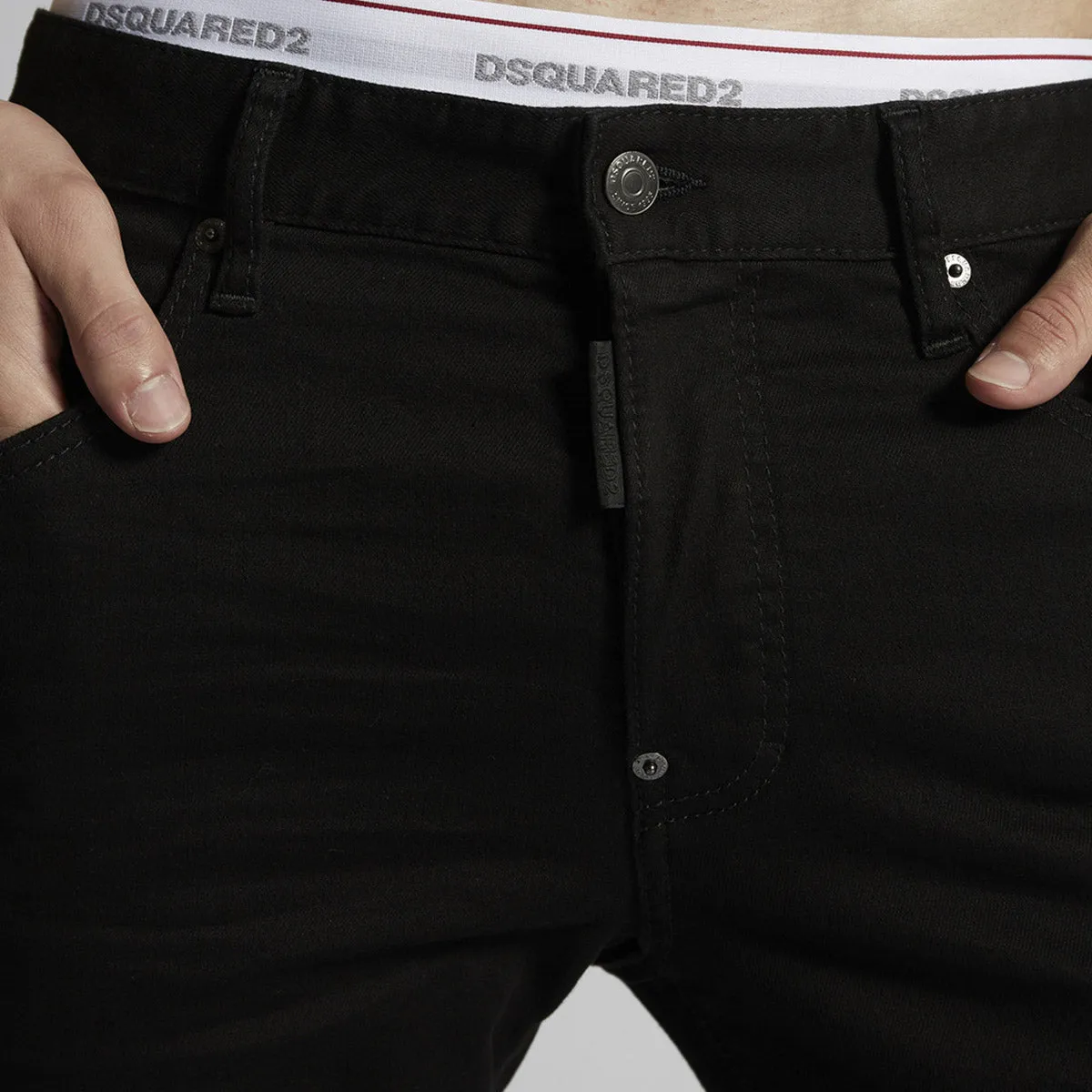 DSQUARED2 - Black Trash Bull Wash Super Twinky Jeans