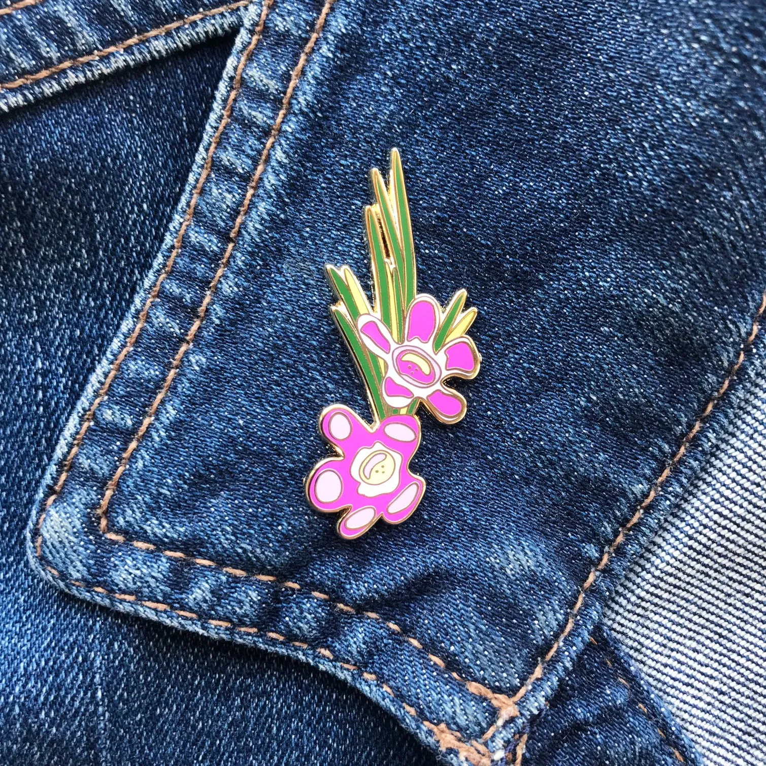 Geraldton Wax Flower Pin