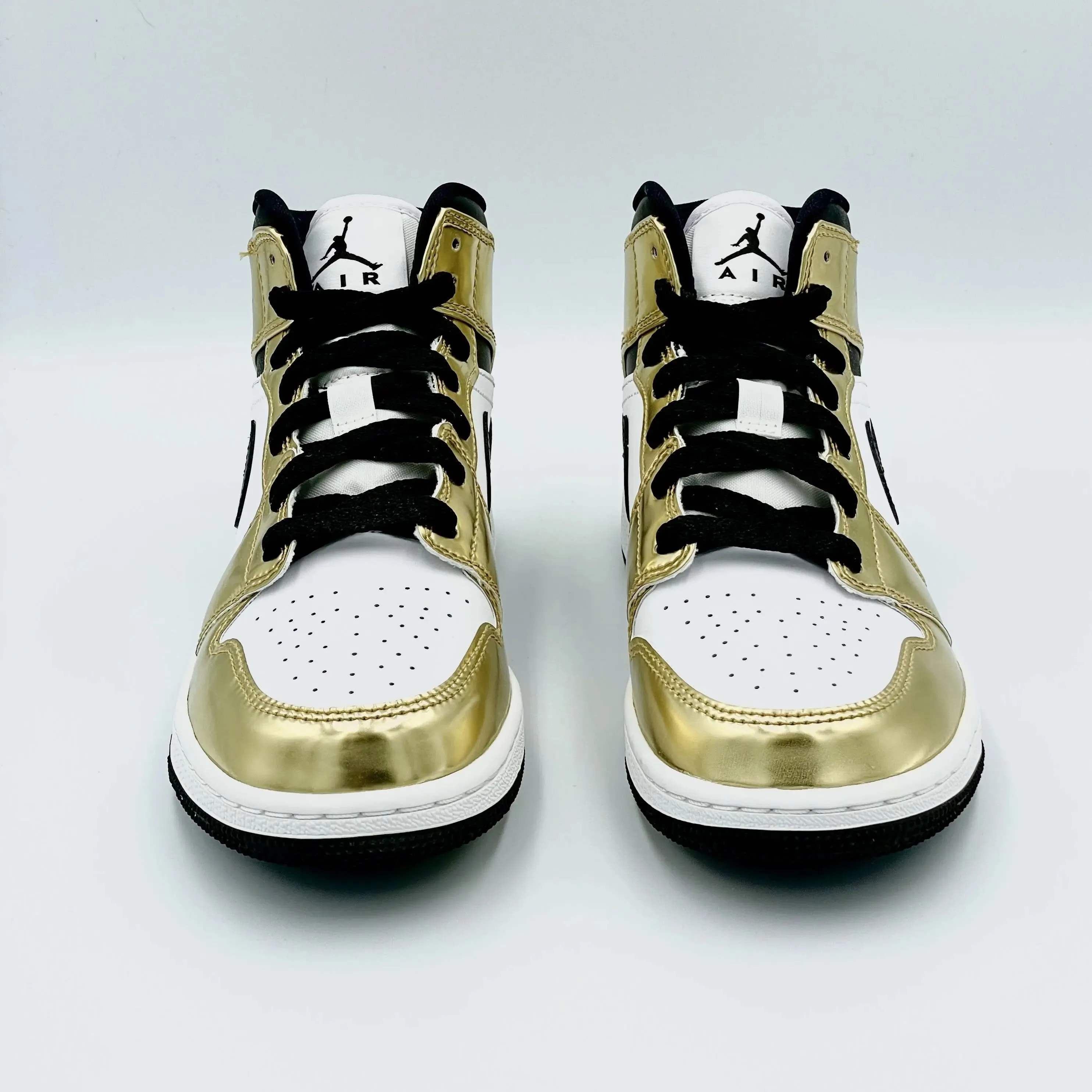 Jordan 1 Mid Gold Black White