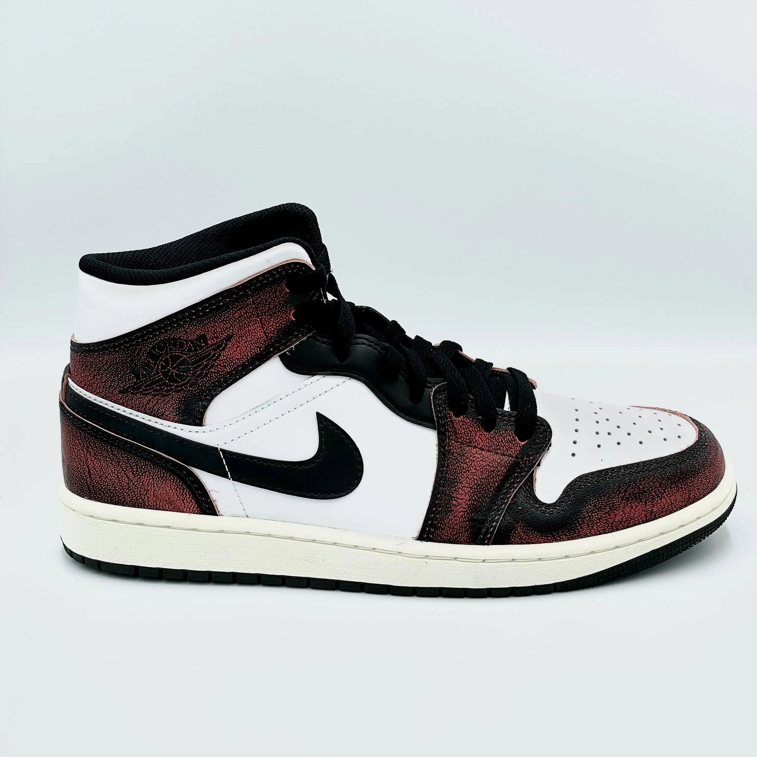 Jordan 1 Mid Wear-Away Chicago - Best Price and Deals