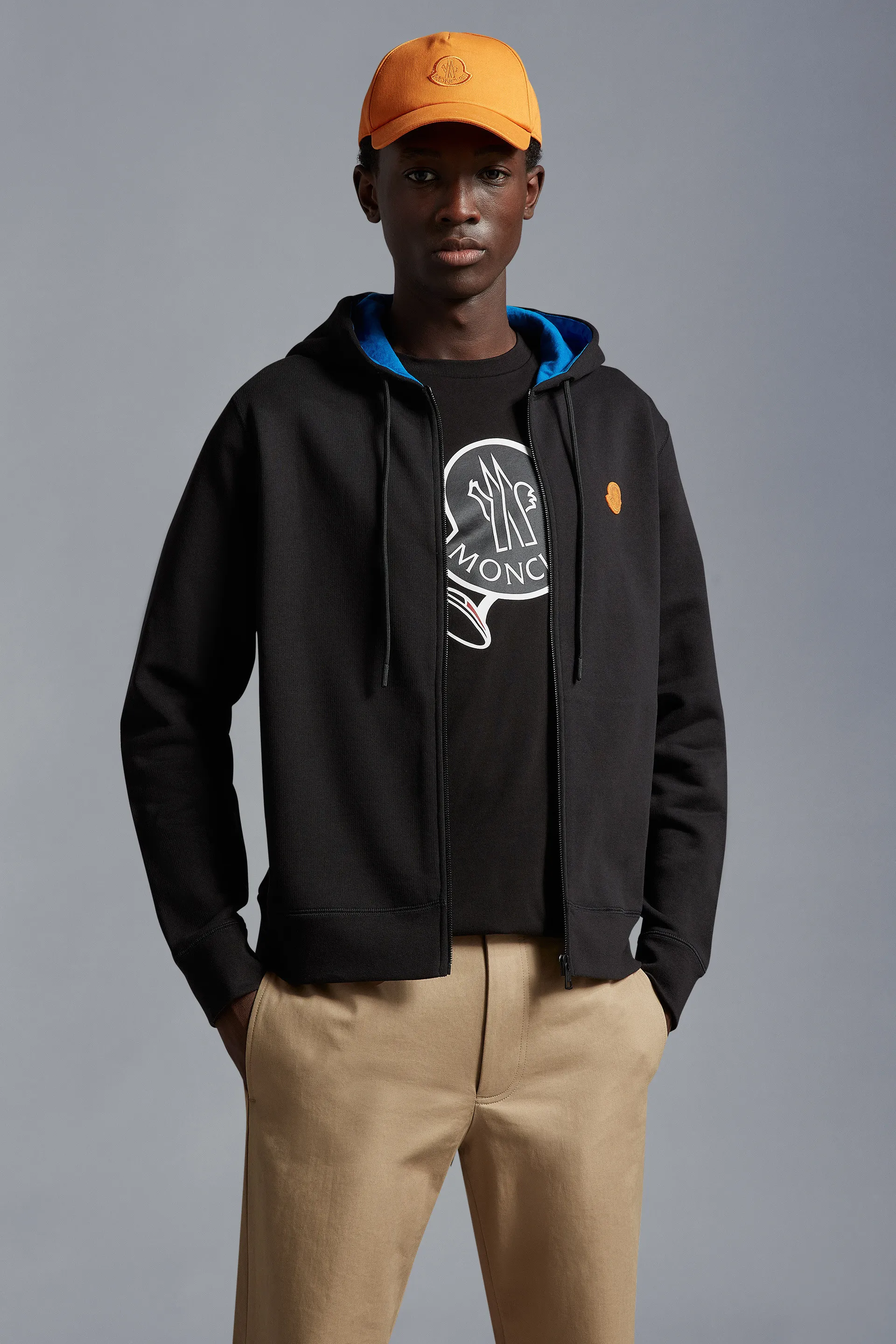 Moncler Long Sleeve Street Style with Plain Logo