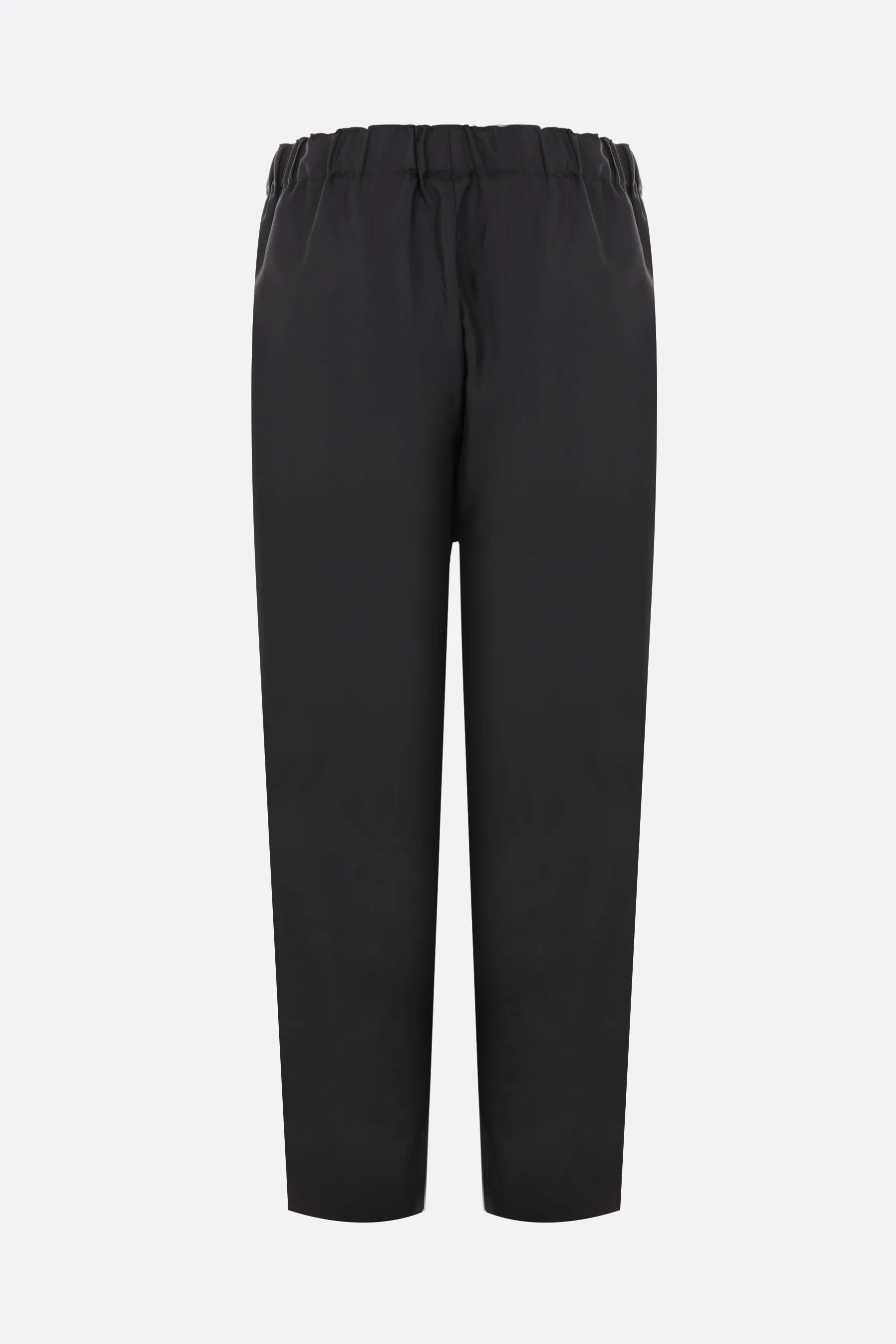 Technical cropped pants.