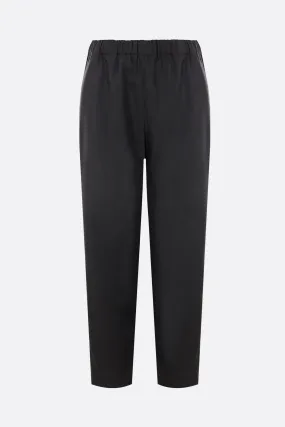 Technical cropped pants.